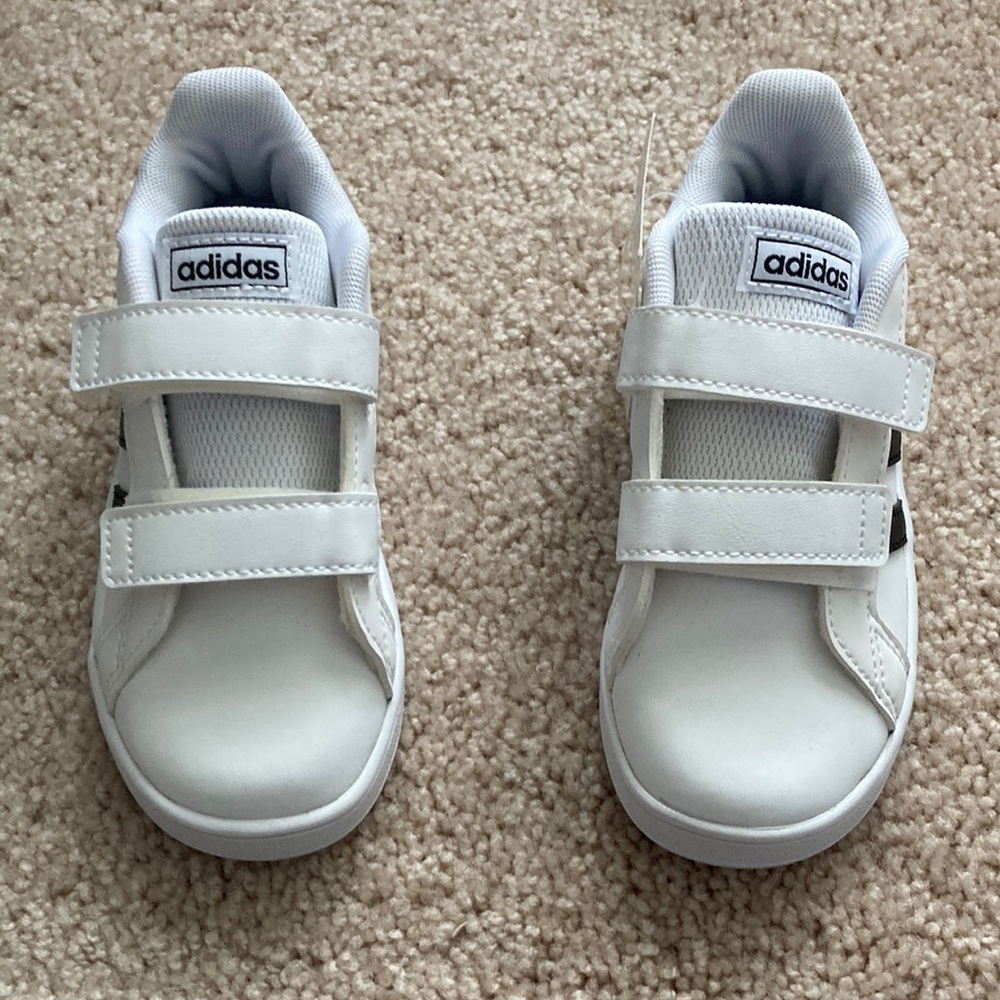Adidas Grand Court toddler shoes